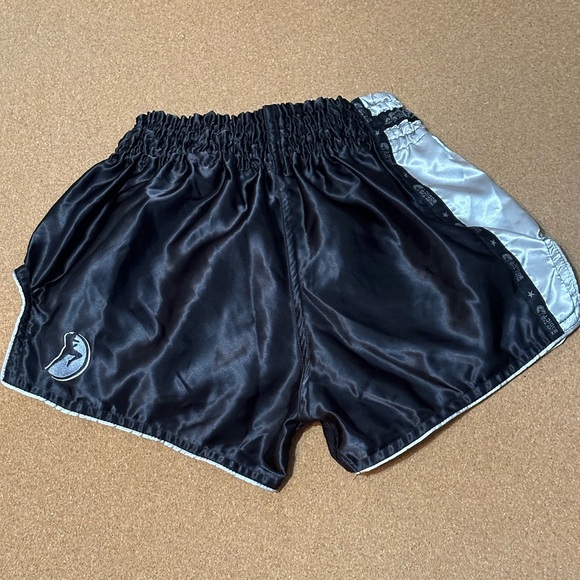 MUAY THAI ADDICT - SHORTS - Sz M - Picture 3 of 3